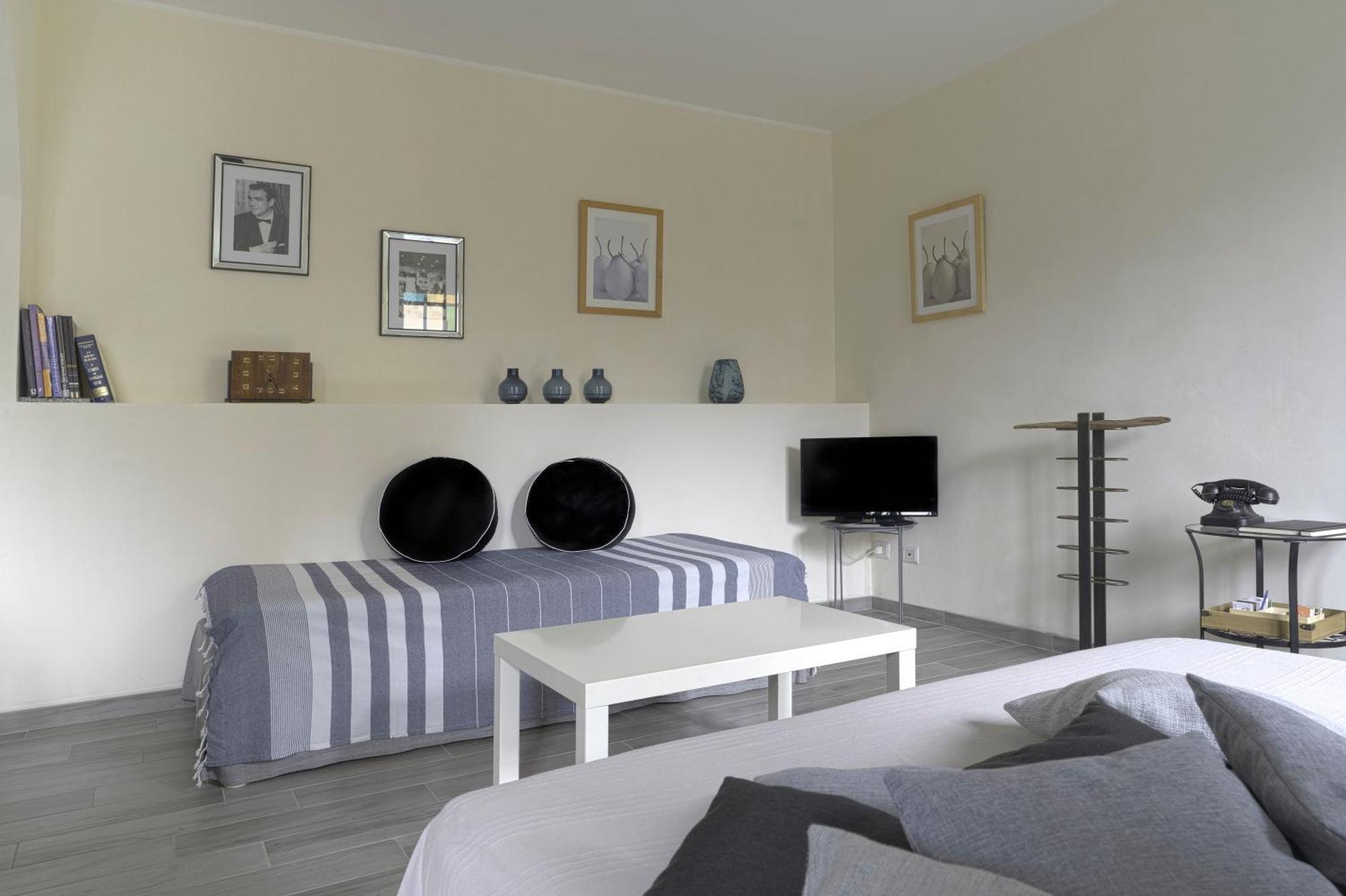 Antica Corte - Anemone * Stresa